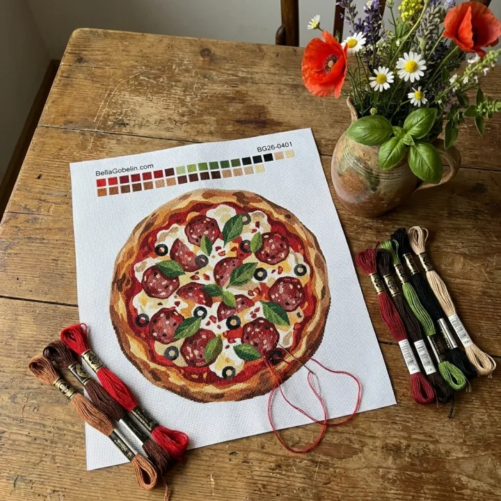 Salami pizza